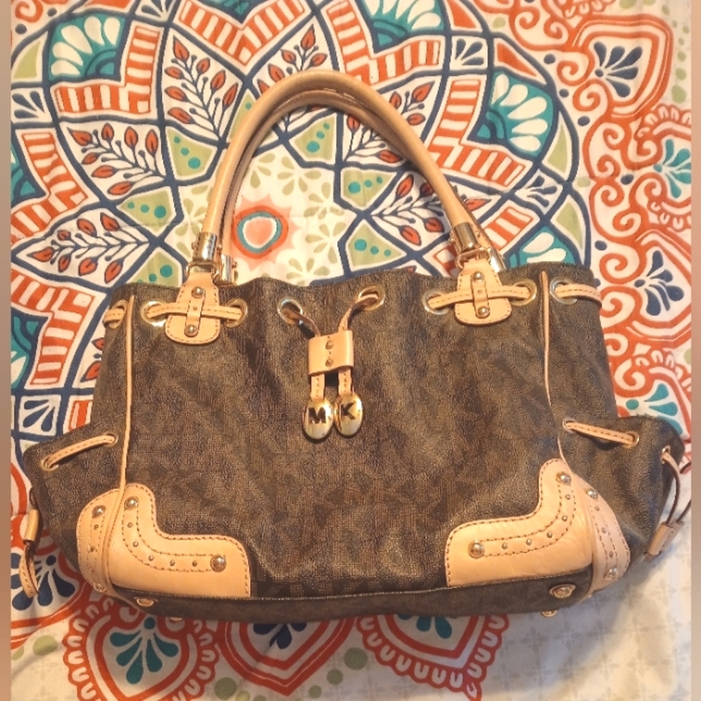 Vintage Michael Kors Carry All Satchel in good condition ❤️